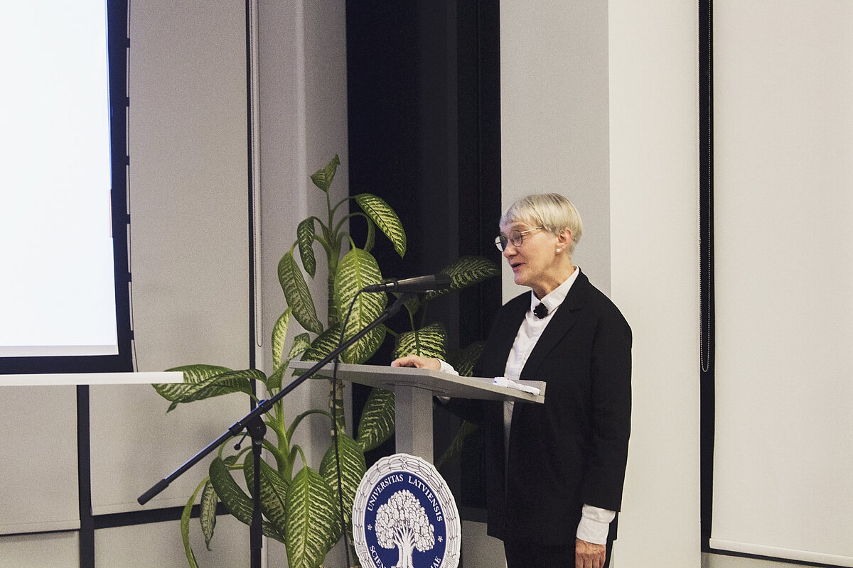 Prof. Ilze Rūmniece