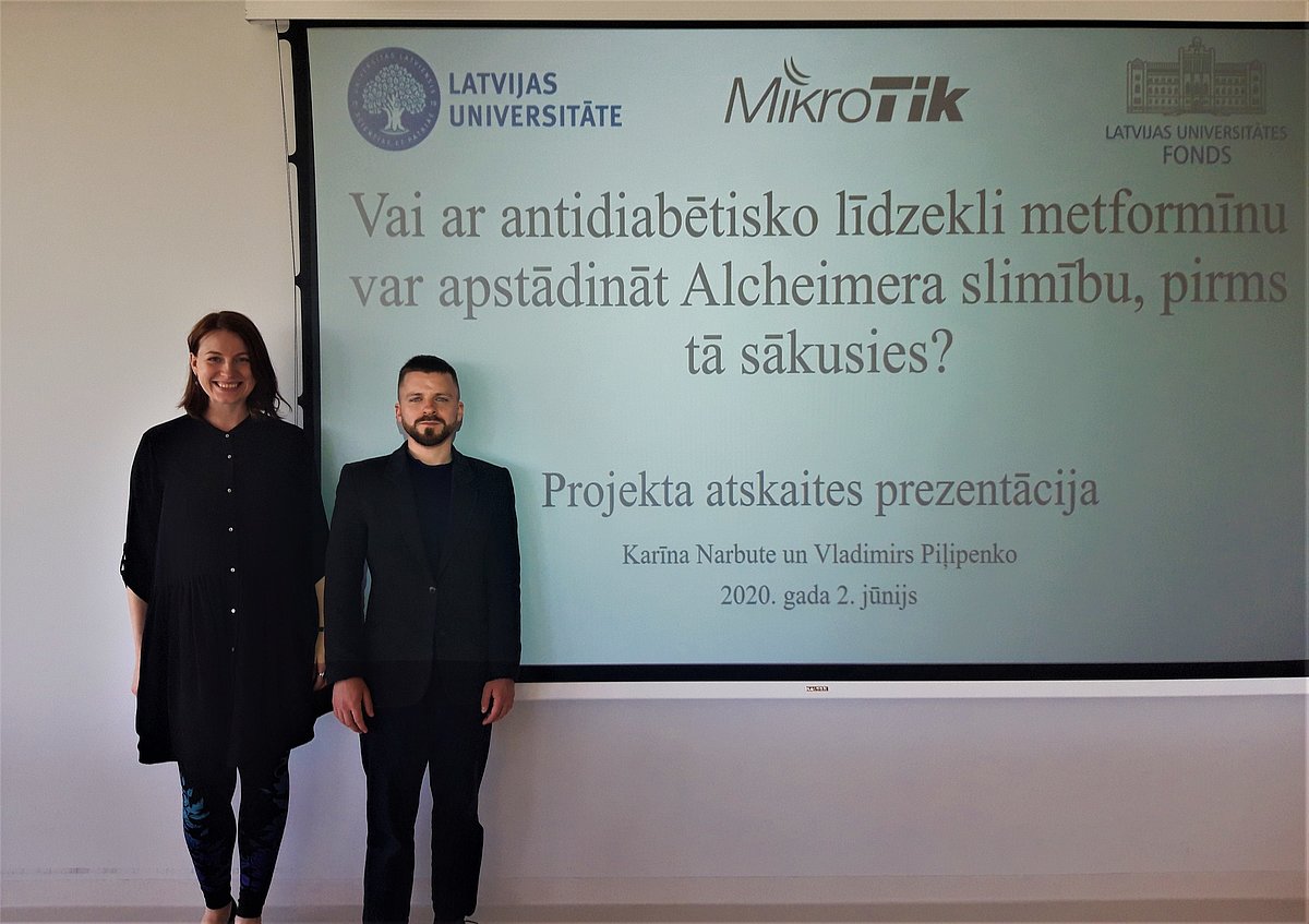Projekta dalībnieki, LU Medicīnas fakultātes Farmakoloģijas katedras pētnieki Msc. pharm. Karīna Narbute un Dr. med. Vladimirs Piļipenko. Foto no personīgā arhīva.
