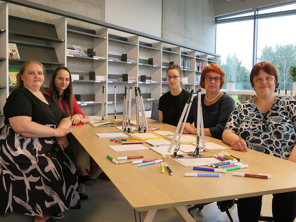 LU Bibliotēkas darba grupa Zinātnieku nakts pasākumā.