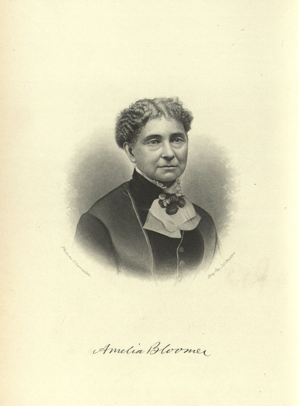Amēlija Blūmere (Amelia Bloomer, 1818-1894) - kā tērpu reformas pioniere tika uzskatīta par vienu no radikālākajām personām, kuras idejas par sieviešu apģērba reformu izplatījās arī Eiropā, un “bloomers” kļuva par dumpīguma simbolu. Izdeva pirmo sieviešu žurnālu ASV (“The Lily”, 1849)