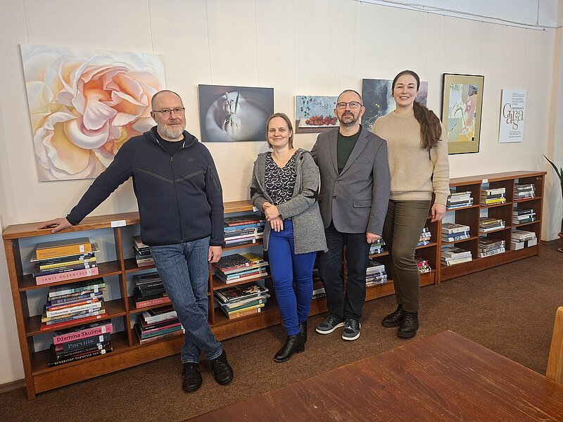 Izglītības zinātņu un psiholoģijas bibliotēkā apskatāma izstāde “Universālā garša”