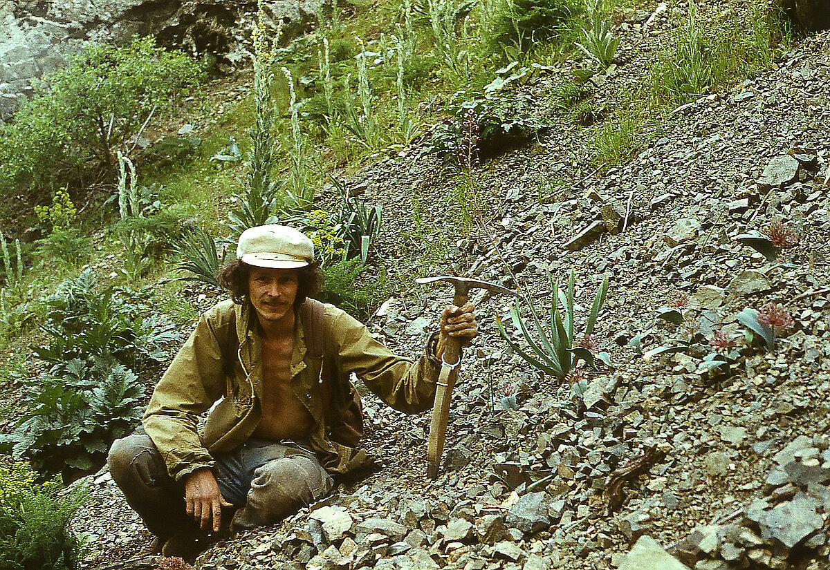 Jānis Rukšāns Vazob aizā Tadžikijā 1982. gadā. Foto: Jāņa Rukšāna personīgais arhīvs. Jānis Rukšāns Vazob aizā Tadžikijā 1982. gadā. Foto: Jāņa Rukšāna personīgais arhīvs.